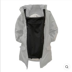 MakeMyBellyFit Universal Jacket Extender in Black, one size.